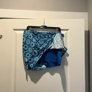 Tranquility by Colorado Clothing Blue Patterned Athletic Skort